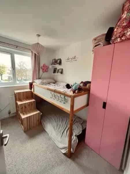 3 Bed House with Park Views Large Kitchen and Utility Room