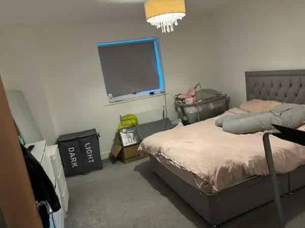 Ground Floor Flat with Off Road Parking and Communal Area