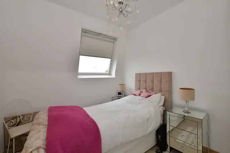 2 Bedroom Luxury Apartment for Sale in Woodford Green