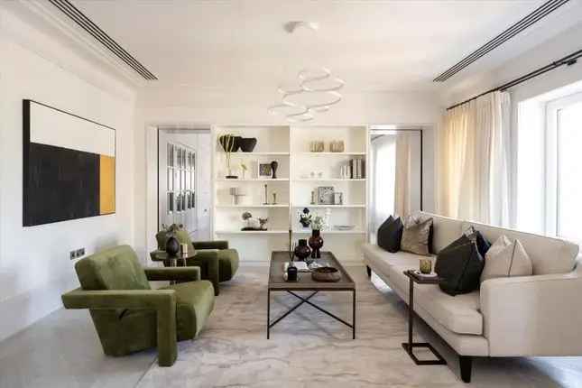 Flat for sale in Southampton Street, Covent Garden, London WC2E