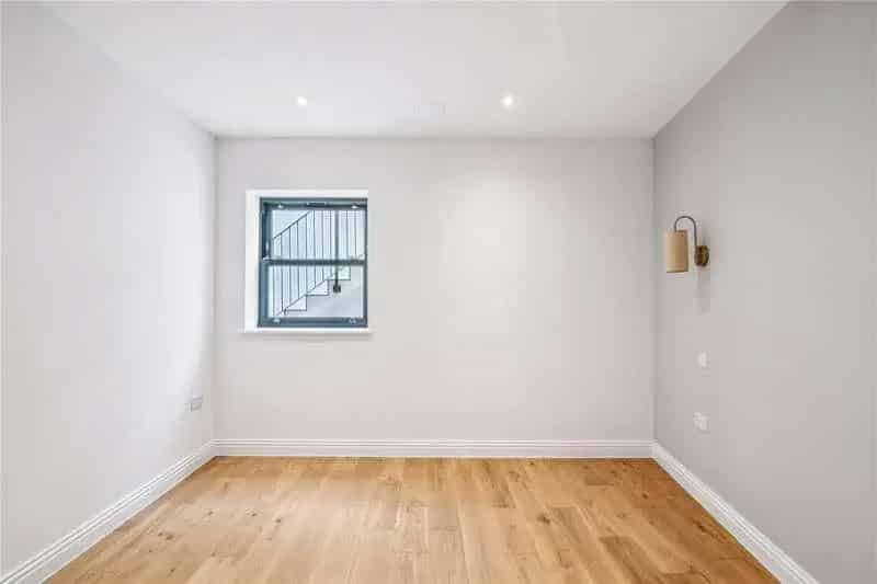 3 bed flat for sale