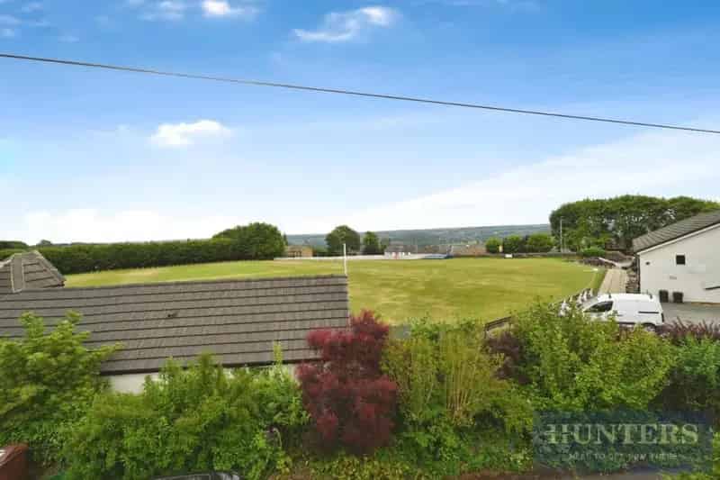 3 Bed House for Sale Rawdon Cricket Fields Views