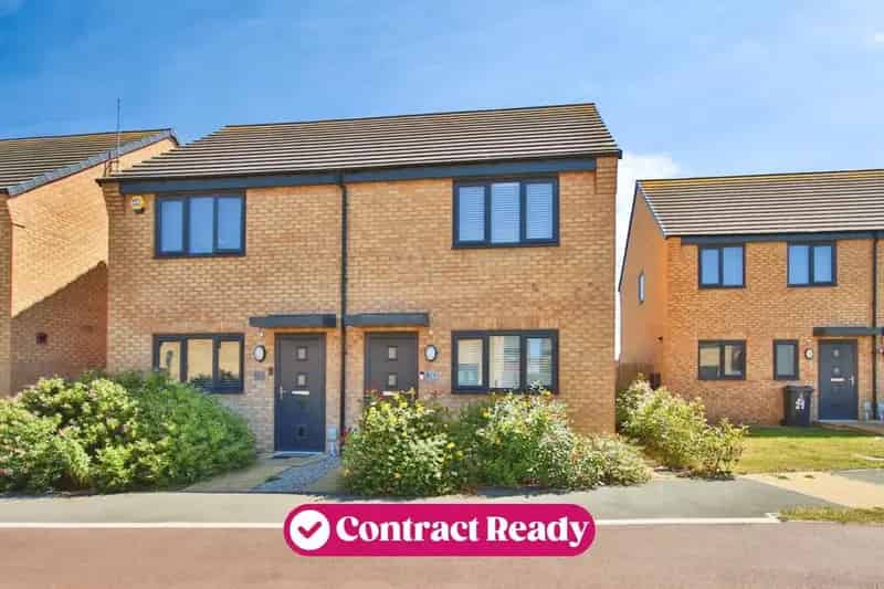 2 Bedroom Semi Detached House For Sale