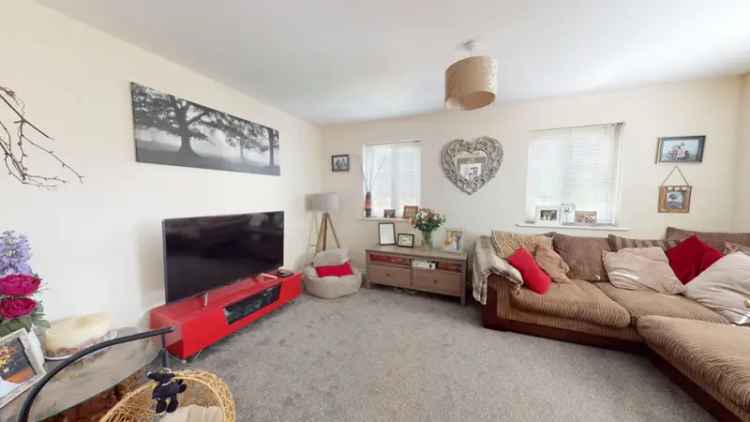 4 Bedroom House For Sale in Cheltenham