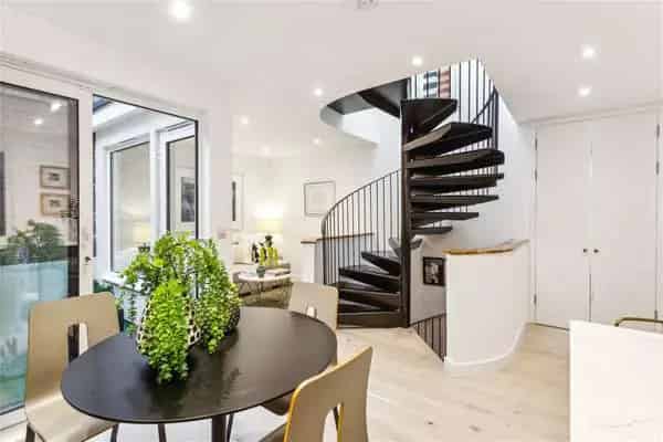 Three Floor House in Secure Development with Courtyard and Parking