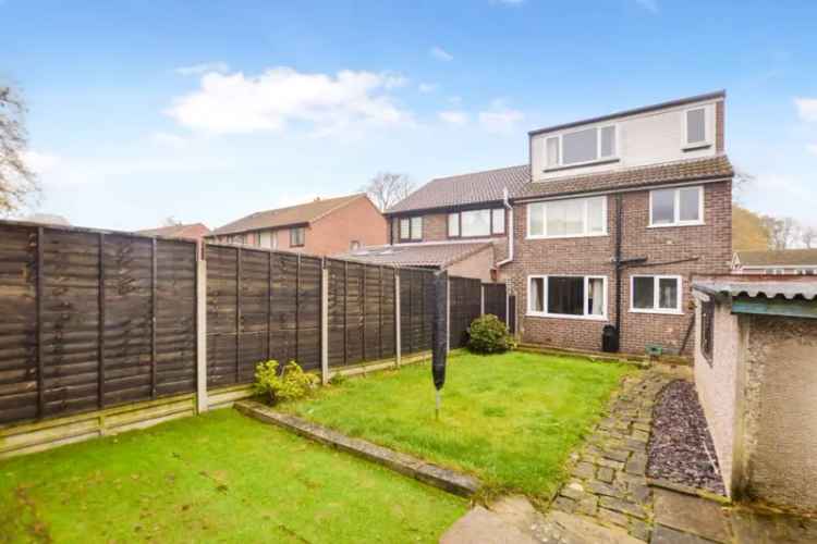 House For Sale in Wakefield, England