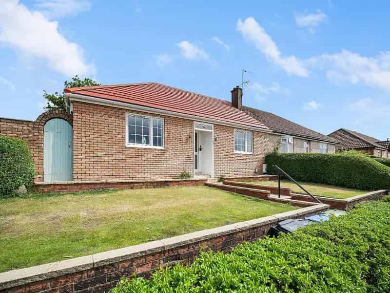 2 Bedroom Semi Detached Bungalow For Sale
