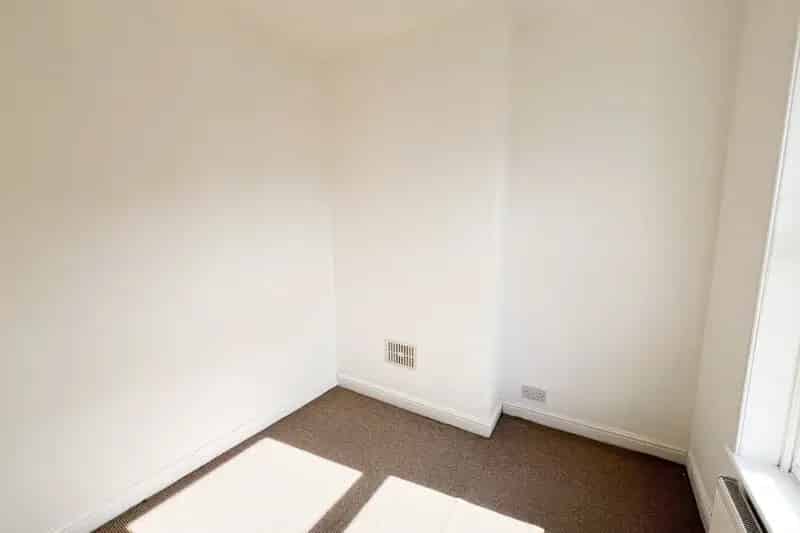 Two Bedroom House in Hull HU9 Available Now