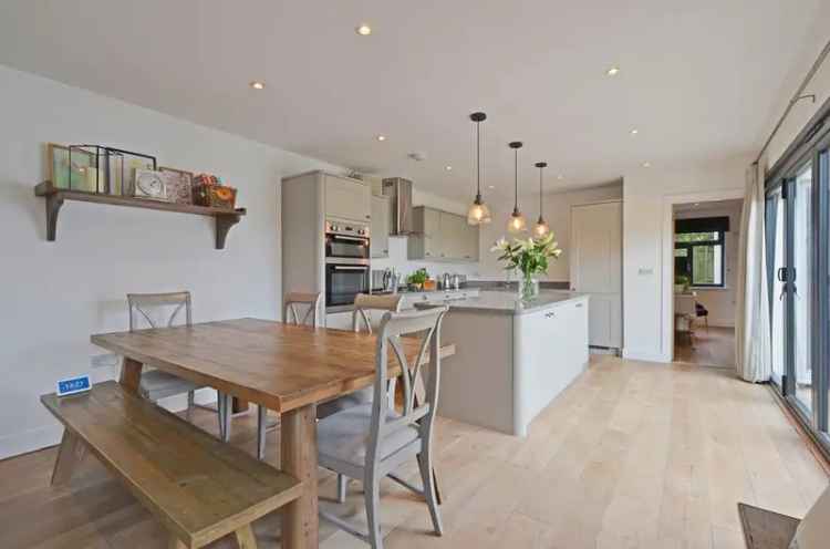 5 Bedroom Detached Bungalow for Sale