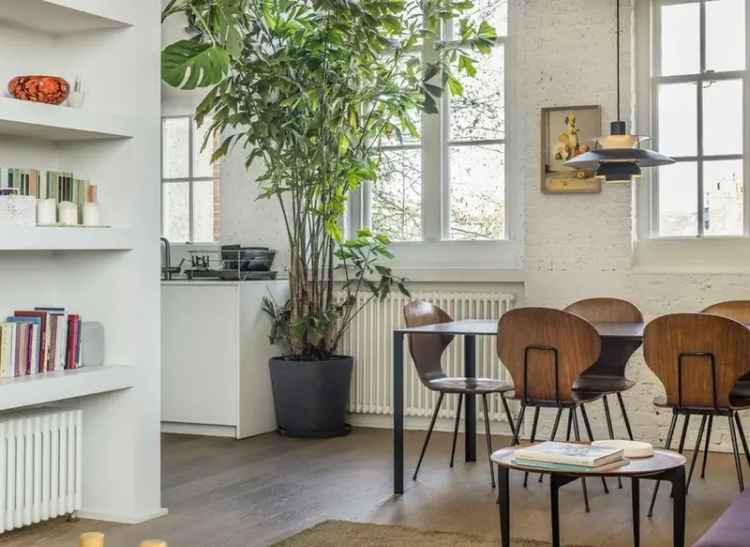 Refurbished Apartment in Grade II Listed School Conversion Near London Fields