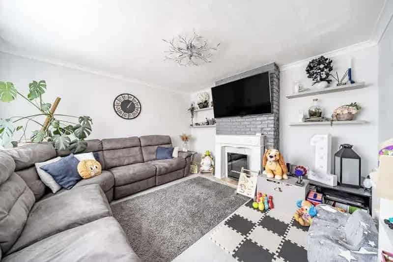 3 Bed Semi Detached House for Sale