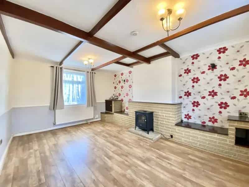 3 Bedroom House For Sale Hayes Town No Onward Chain