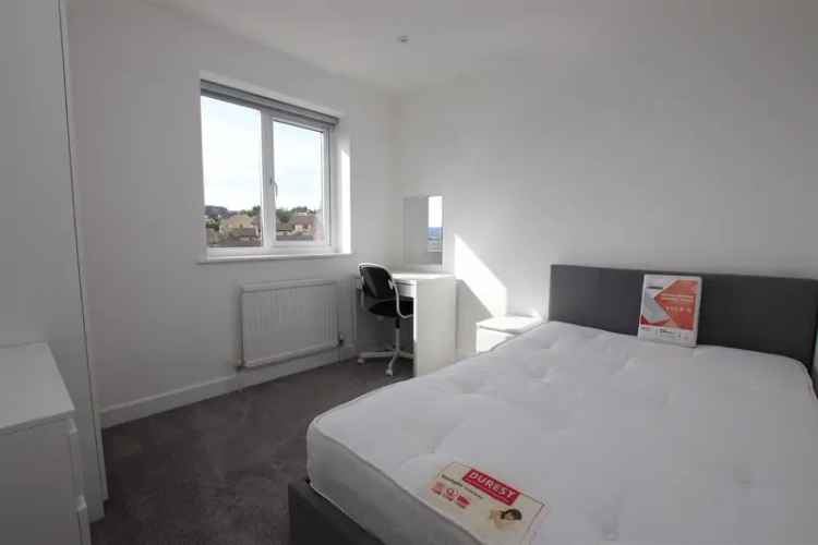 6 Bedroom Detached House to Rent - Student Property