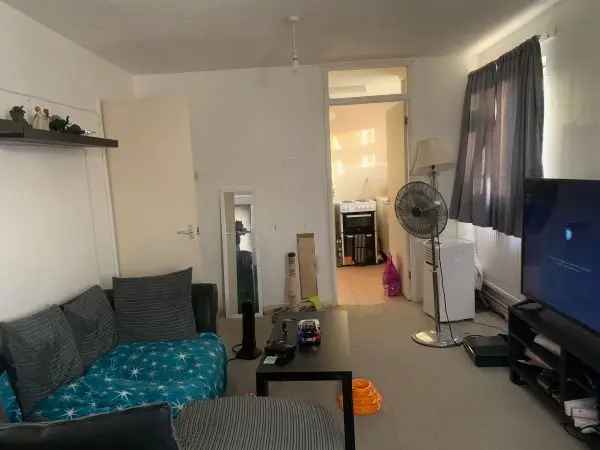 Flat For Rent in St Neots, England