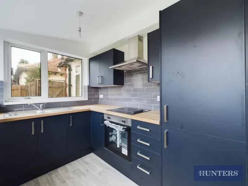 2 Bedroom Bungalow for Sale in Bridlington
