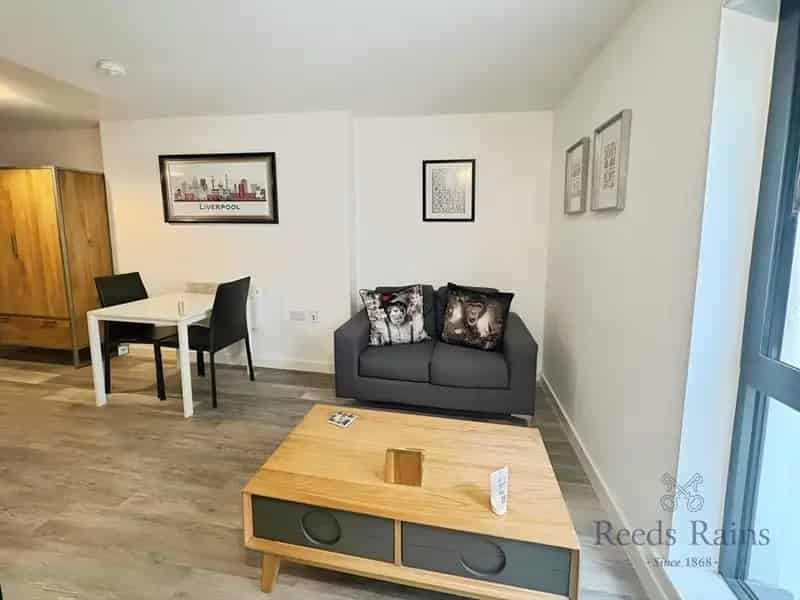 Flat to Rent Liverpool City Centre Modern Open Plan Apartment EPC C