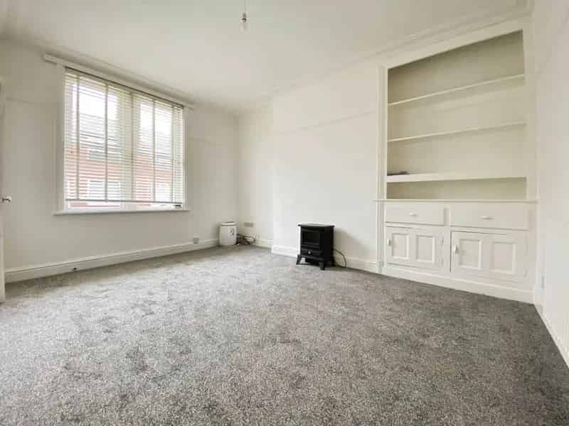 3 Bedroom Semi Detached House to Rent Hazel Grove SK7