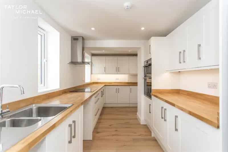 2 Bedroom Maisonette for Sale in Brighton