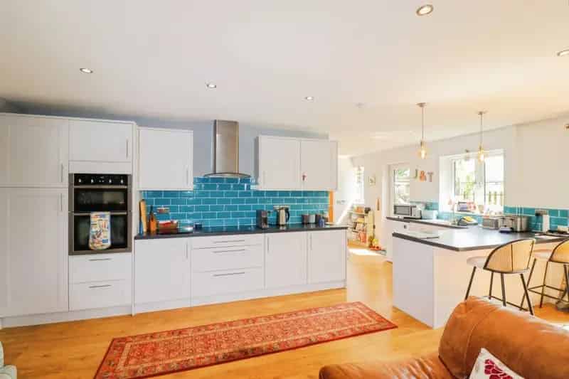 Spacious 4-Bedroom Detached House in Gislingham