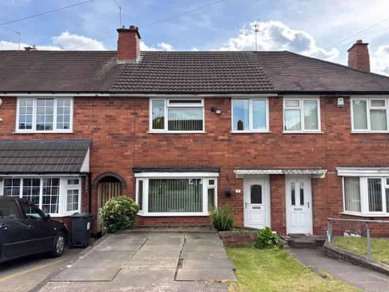 3 Bedroom Mid Terrace House to Rent