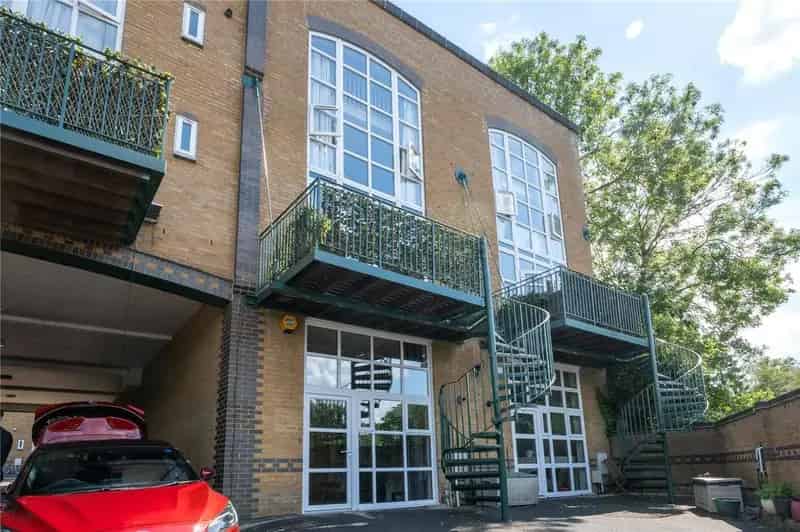 3 Bedroom Townhouse for Sale in Moseley Village