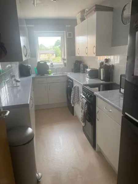 Flat For Rent in Hertsmere, England