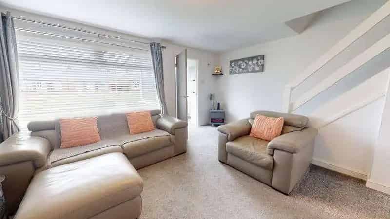 2 Bed House for Sale - Charming Terrace with Loft Conversion and Garage