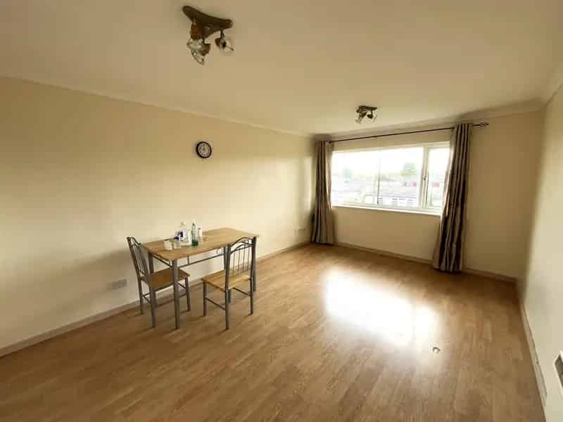 2 Bedroom Flat House to Rent in Walsgrave Coventry