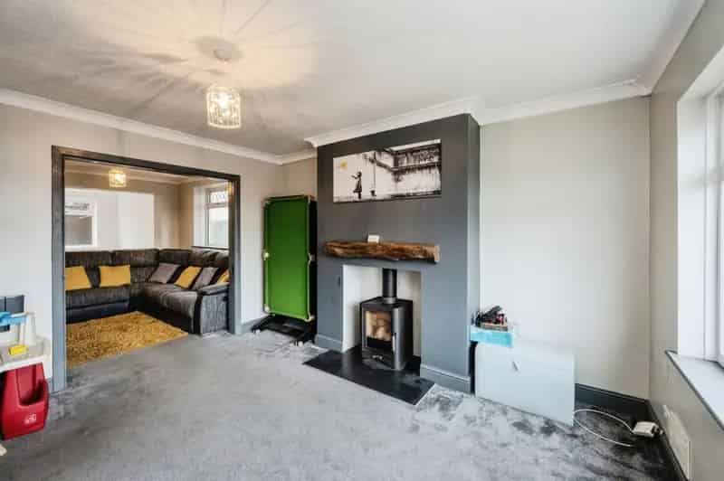 5 Bedroom Detached House Birchgrove Ideal Family Home No Onward Chain