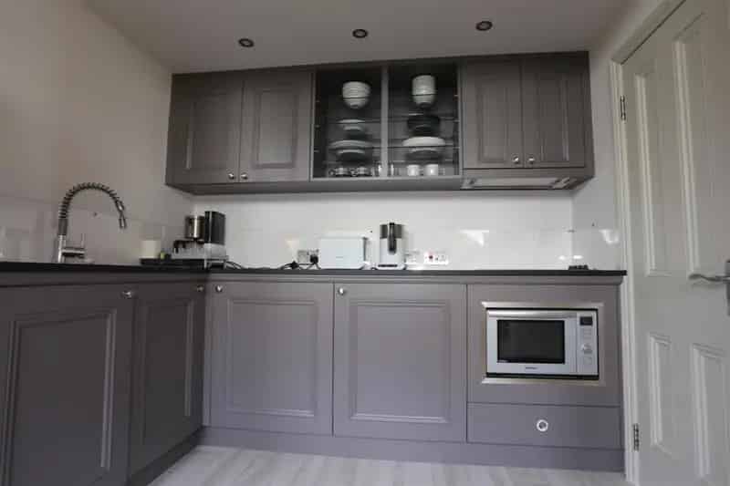 Studio Flat Brighton Central Mainline Station