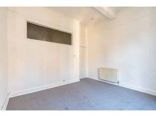 2 Bedroom Flat for Sale in Edinburgh City Centre
