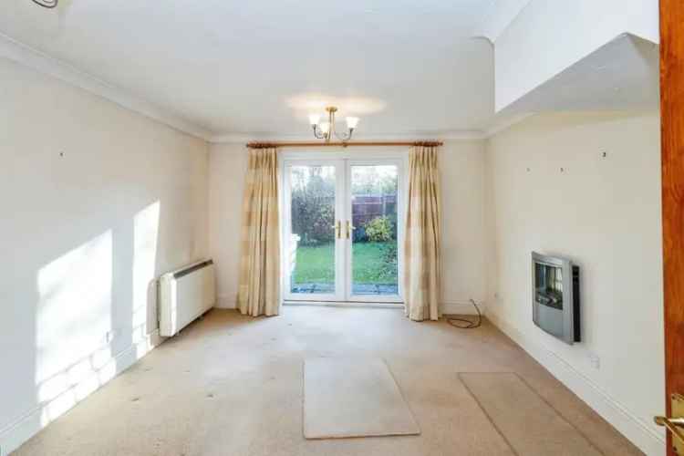 Spacious 2-Bed End Terrace House with Garage and Garden