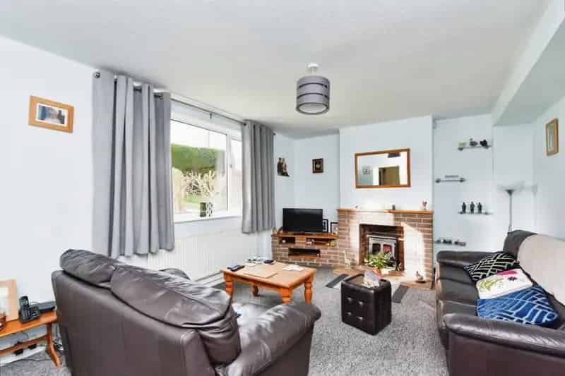 Zero Deposit Guarantee 6 Month Tenancy Available