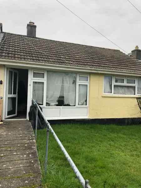 Bungalow For Rent in Truro, England