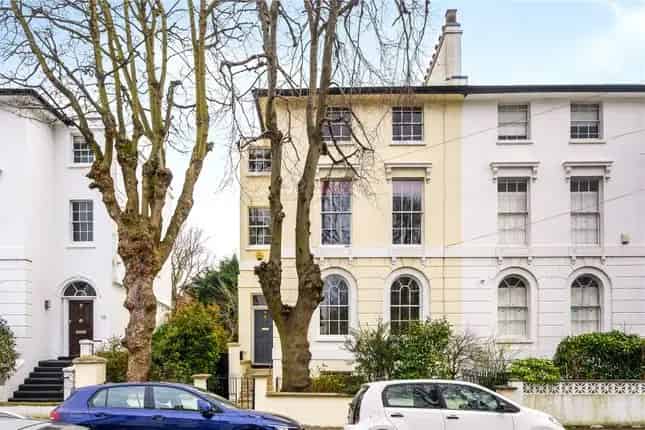 Spacious Victorian Semi-Detached House for Sale in London N7