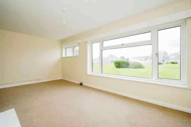 3 Bed Semi-Detached Chalet House in Devizes