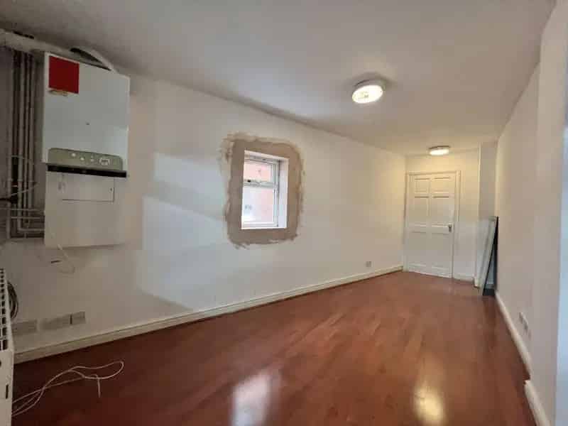 5 Bedroom Semi Detached House to Rent