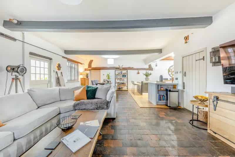 6 Bedroom Tudor Farmhouse 362 Acres Derbyshire