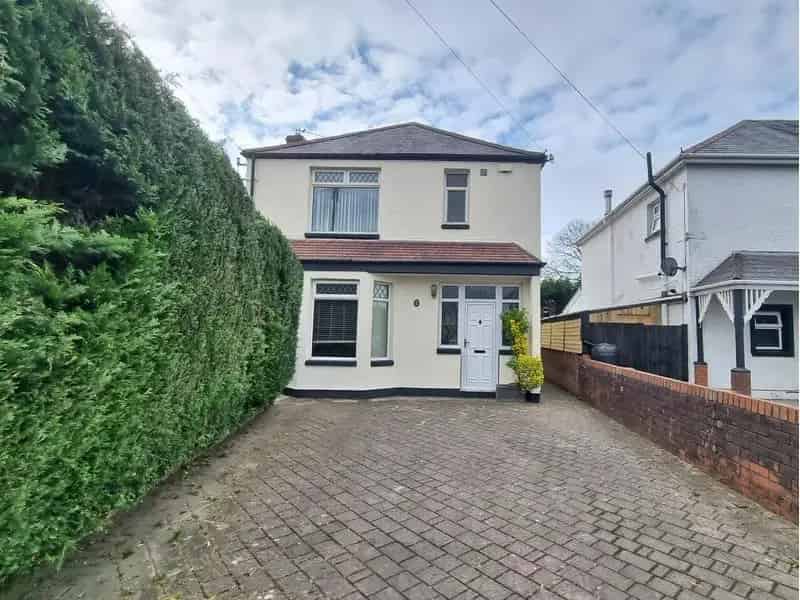 3 Bedroom Detached House for Sale