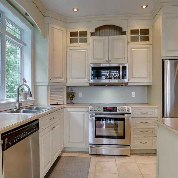 House for Sale in Magog Near Downtown and Lake Memphremagog