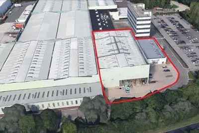 Warehouse Unit to Let - Steel Frame, Metal Cladding, Office Space