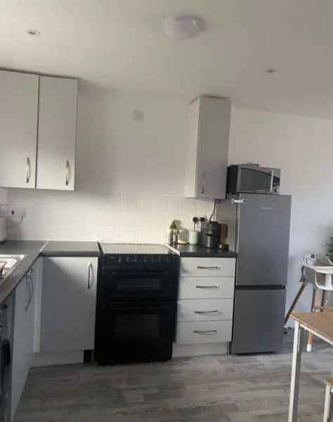 Flat For Rent in Chichester, England