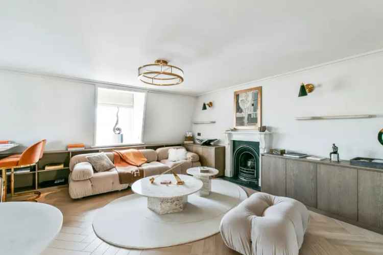 Luxury South Kensington Apartment  Refurbished 2 Bed Apartment with Roof Terrace