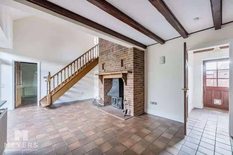 4 bed house for sale
