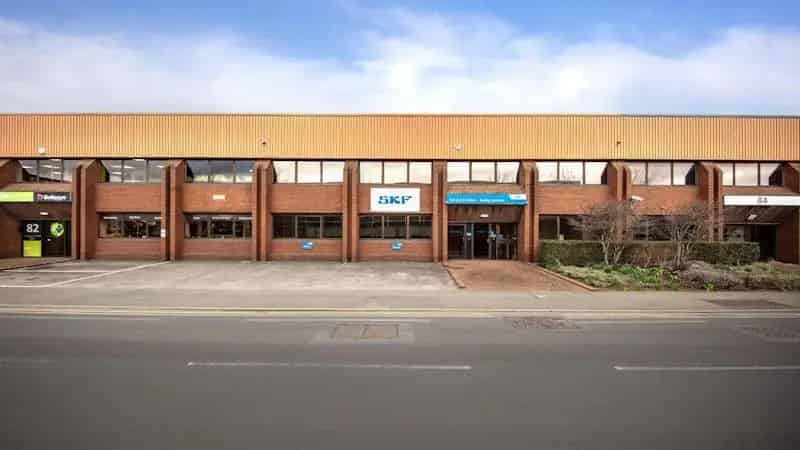 Industrial Unit To Let Slough Trading Estate