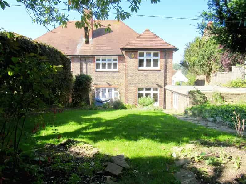 4 Bedroom Semi-Detached House to Rent Near Preston Park