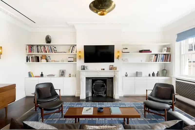 Luxury 6-Bedroom Hyde Park Apartment