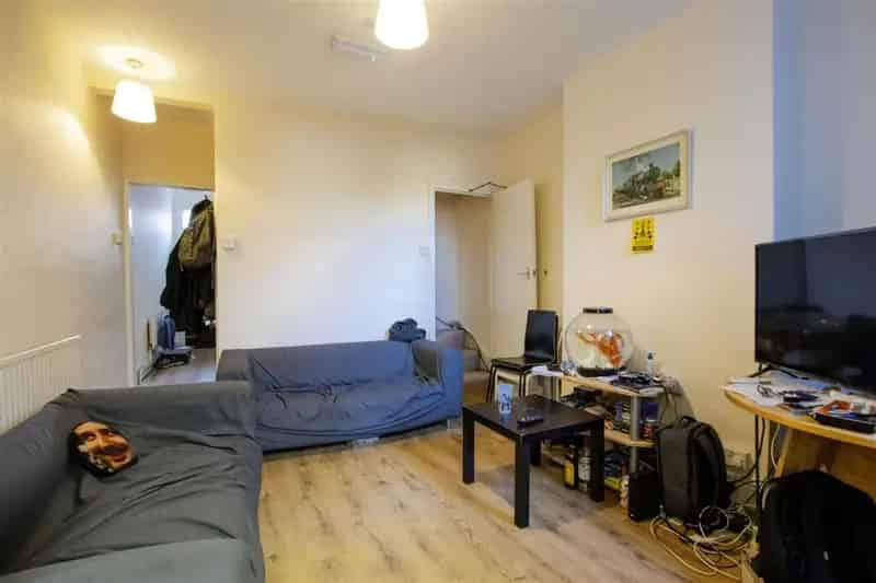 6 Bedroom Student House 2025 2026 Academic Year