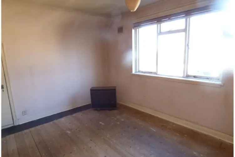 3 Bed Semi-Detached House Requiring Modernisation