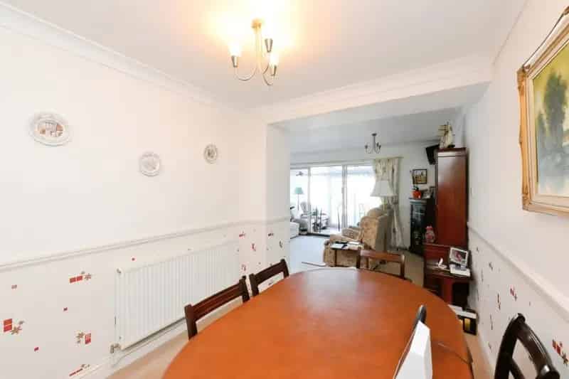 Spacious 3-Bed Semi-Detached Chalet Bungalow with Garden and Garage